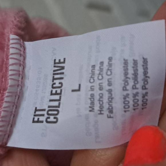 Fit Collective Pink Fuzzy Zip Up Hooded Jacket. Size Large NWT - Picture 10 of 11